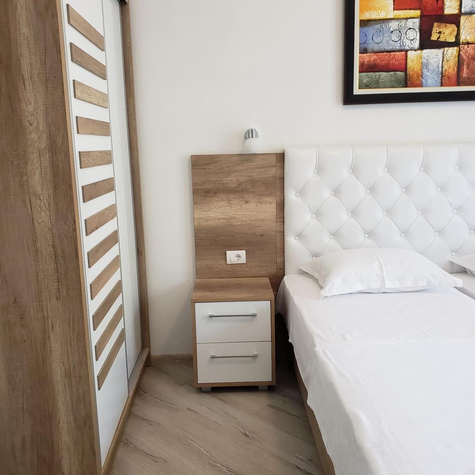 Green Hill Apartments Улцин Стая снимка
