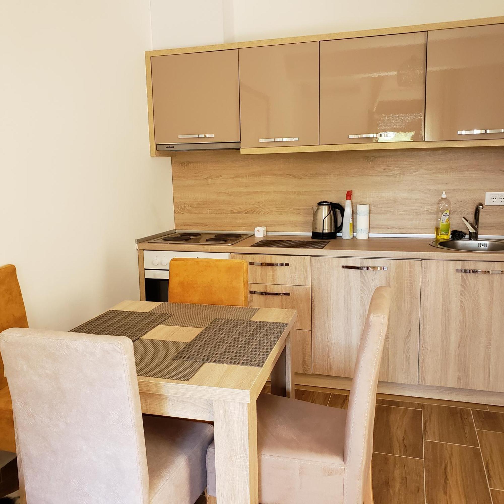 Green Hill Apartments Улцин Стая снимка